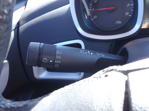 Used 2013 Chevrolet Equinox LT image 27