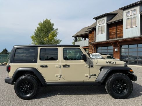 Used 2022 Jeep Wrangler 4WD Unlimited Sport image 6