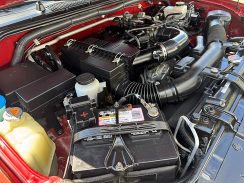 Used 2016 Nissan Frontier 2WD King Cab image 9
