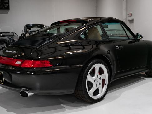 Used 1998 Porsche 911 Carrera 4S Coupe AWD/4WD image 6