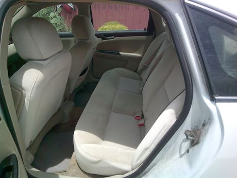 Used 2011 Chevrolet Impala LS FWD image 8