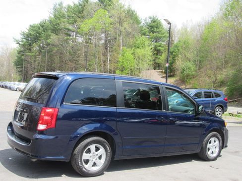 Used 2012 Dodge Grand Caravan SXT FWD image 7