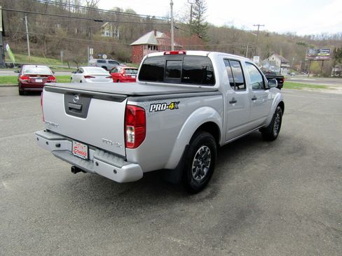 Used 2019 Nissan Frontier AWD/4WD image 6