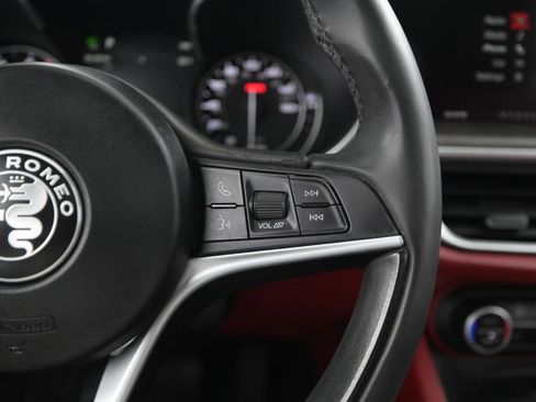 Used 2019 Alfa Romeo Stelvio Ti image 35