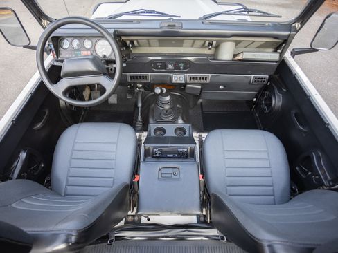 Used 1994 Land Rover Defender 90 image 18