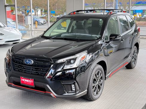 Used 2022 Subaru Forester Sport image 3