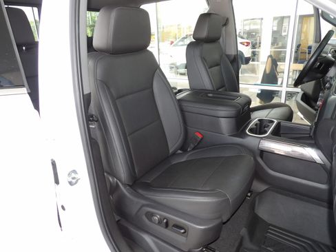 Used 2021 Chevrolet Silverado 1500 4x4 Crew Cab LTZ image 30