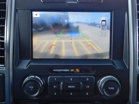 Used 2018 Ford F150 4x4 SuperCrew image 16