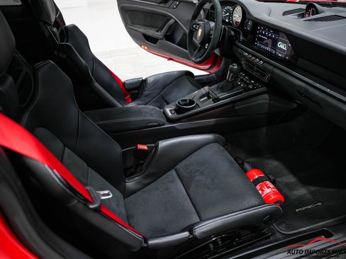 Used 2022 Porsche 911 GT3 image 9