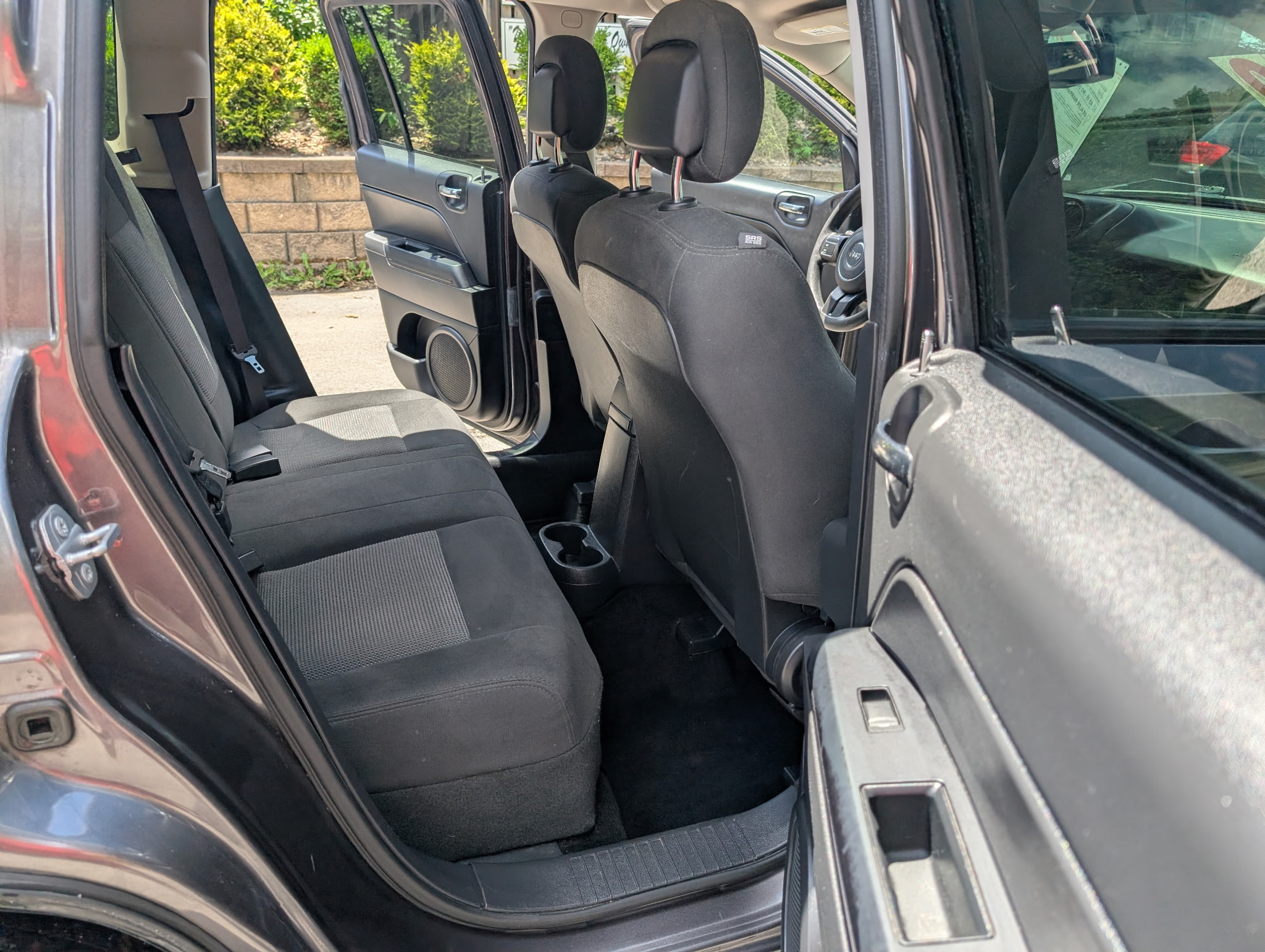 Used 2016 Jeep Compass 4WD Sport image 8