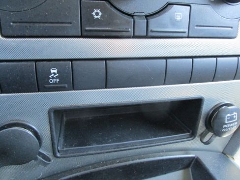 Used 2007 Jeep Grand Cherokee Laredo image 40