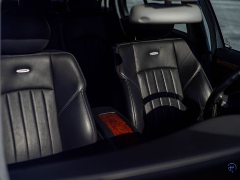 Used 2005 Mercedes-Benz E 55 AMG image 30