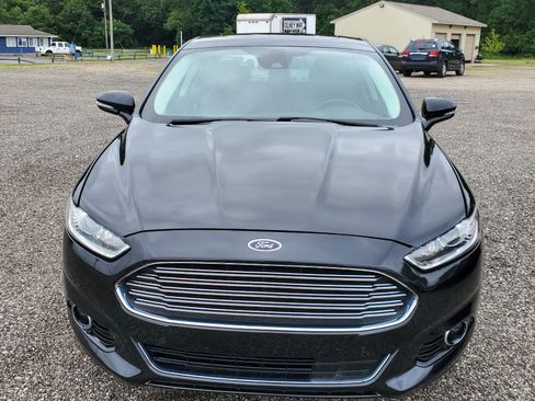 Used 2014 Ford Fusion Titanium FWD image 2