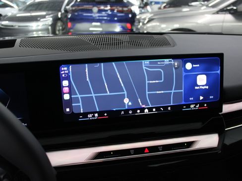 Used 2025 BMW i5 xDrive40 image 21