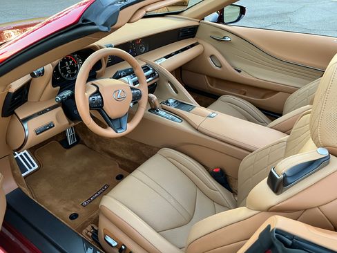 Used 2021 Lexus LC 500 Convertible RWD image 12