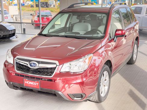 Used 2014 Subaru Forester 2.5i Premium image 3