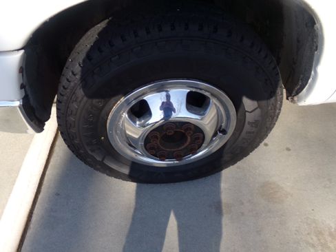 Used 2007 Dodge Ram 3500 Truck SLT image 9