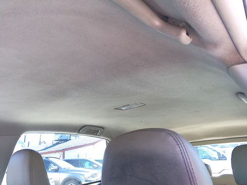 Used 2012 Toyota Prius V image 32