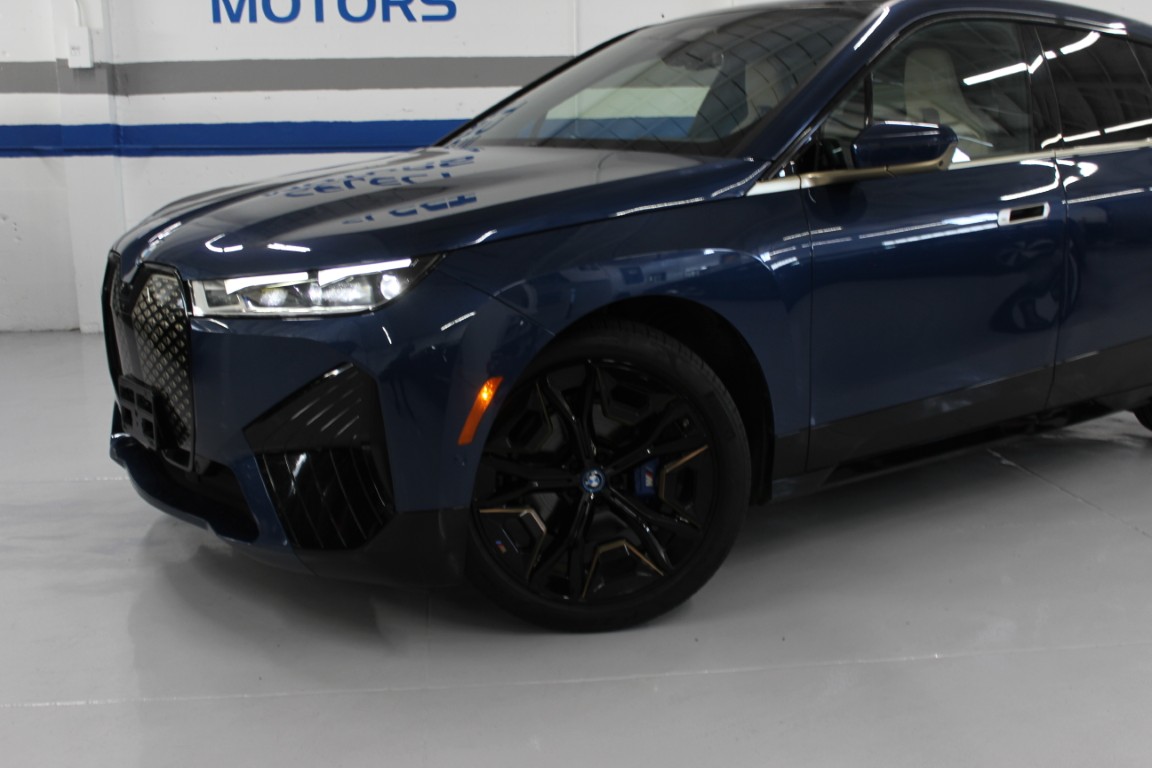 Used 2024 BMW iX M60 AWD/4WD image 6