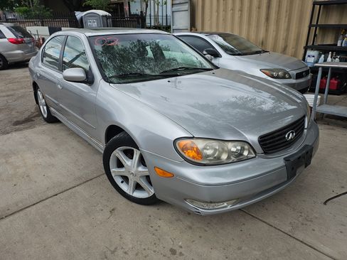 Used 2002 INFINITI I35 image 1