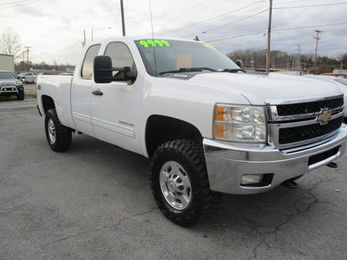 Used 2011 Chevrolet Silverado 2500 LT image 4