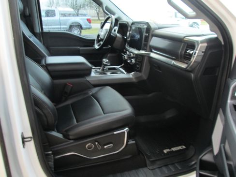 Used 2021 Ford F150 Lariat AWD/4WD image 14