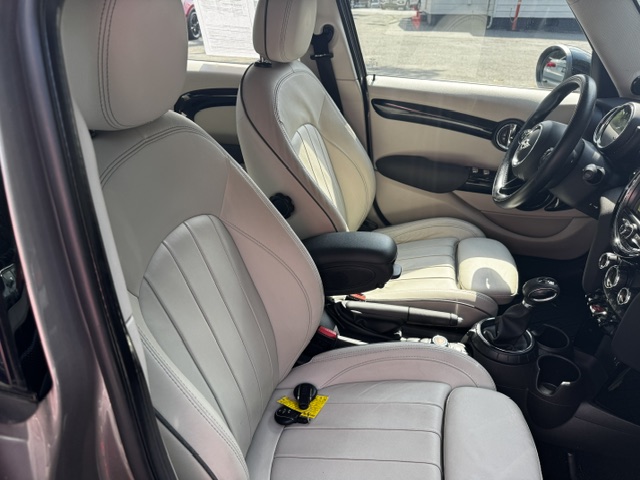 Used 2017 MINI Cooper S 4-Door Hardtop FWD image 32