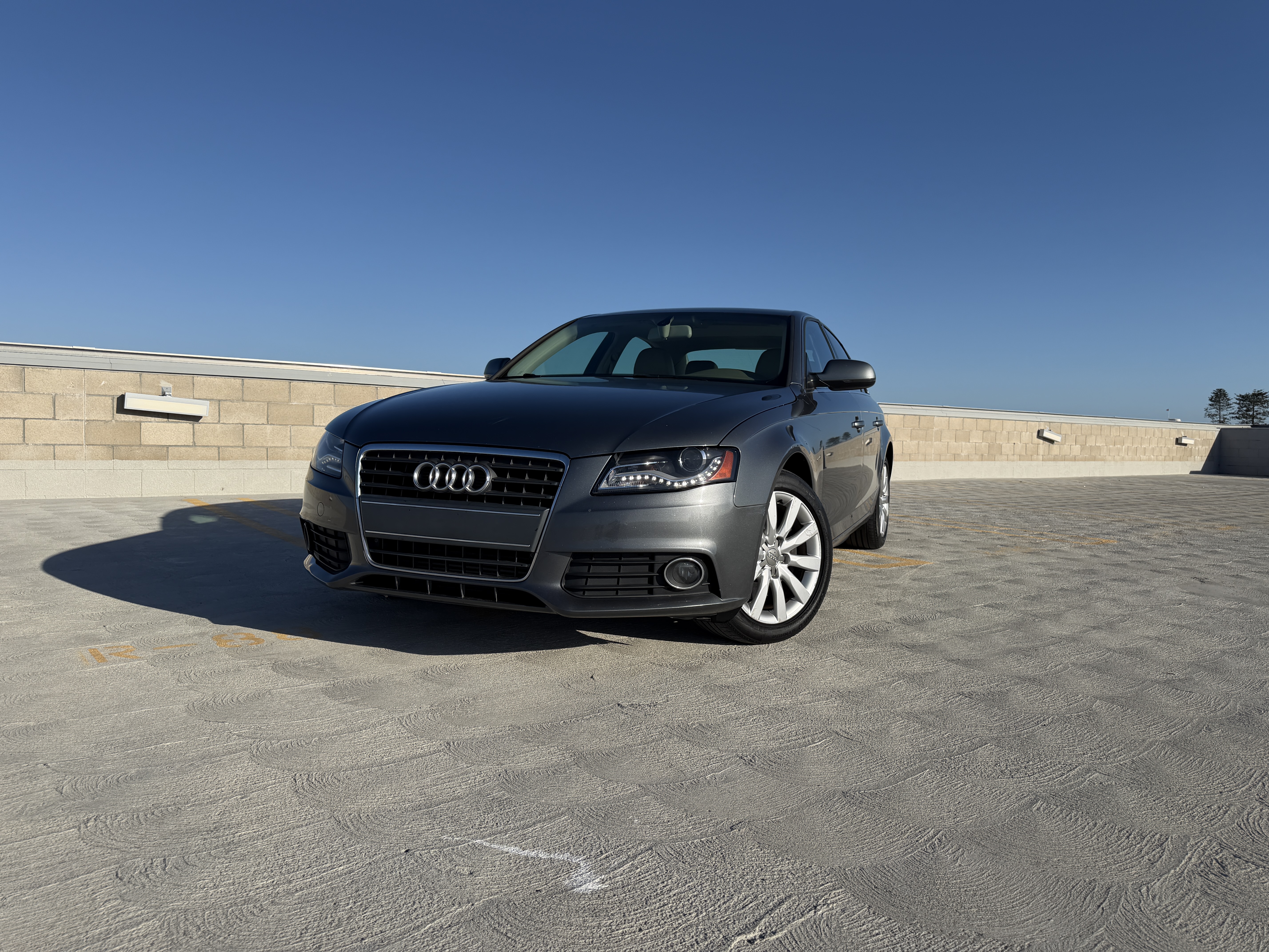Used 2012 Audi A4 2.0T Premium Sedan FWD image 1