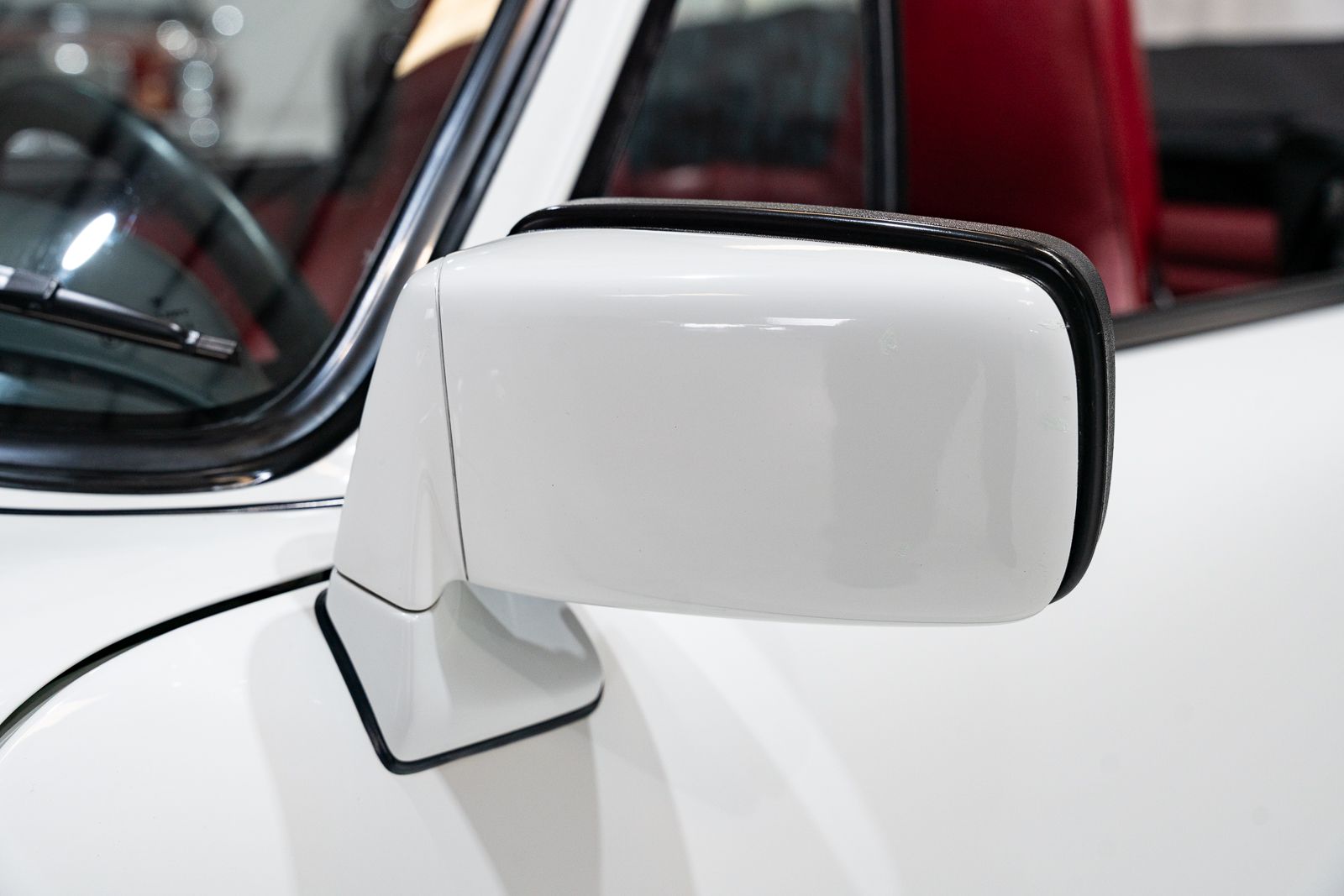 Used 1989 Porsche 911 Carrera Cabriolet RWD image 46