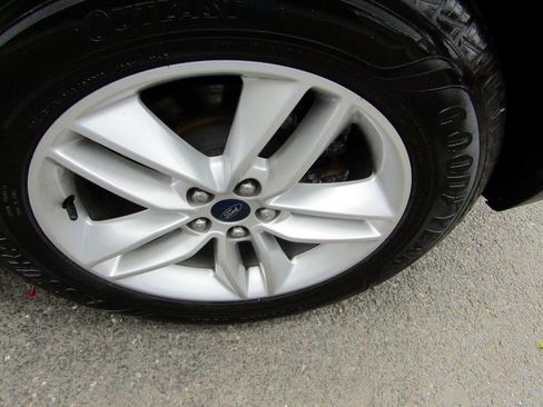Used 2015 Ford Edge AWD SEL image 9