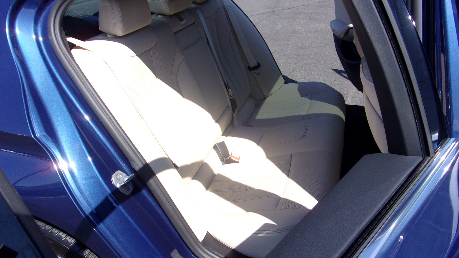 Used 2021 BMW 530i xDrive AWD/4WD image 27