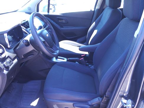 Used 2016 Chevrolet Trax LS FWD image 7