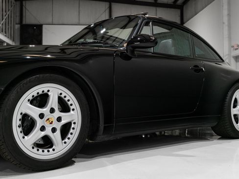 Used 1997 Porsche 911 Targa image 21
