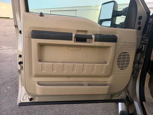 Used 2010 Ford F350 Lariat image 66
