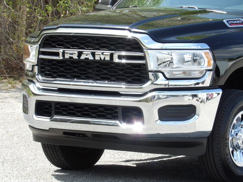 Used 2022 RAM 2500 Tradesman image 10
