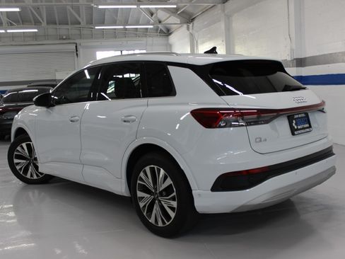 Used 2023 Audi Q4 e-tron Premium Plus image 13