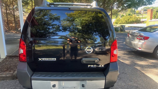 Used 2015 Nissan Xterra 4WD PRO-4X image 5