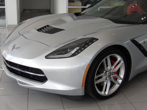 Used 2015 Chevrolet Corvette Stingray 2LT image 7