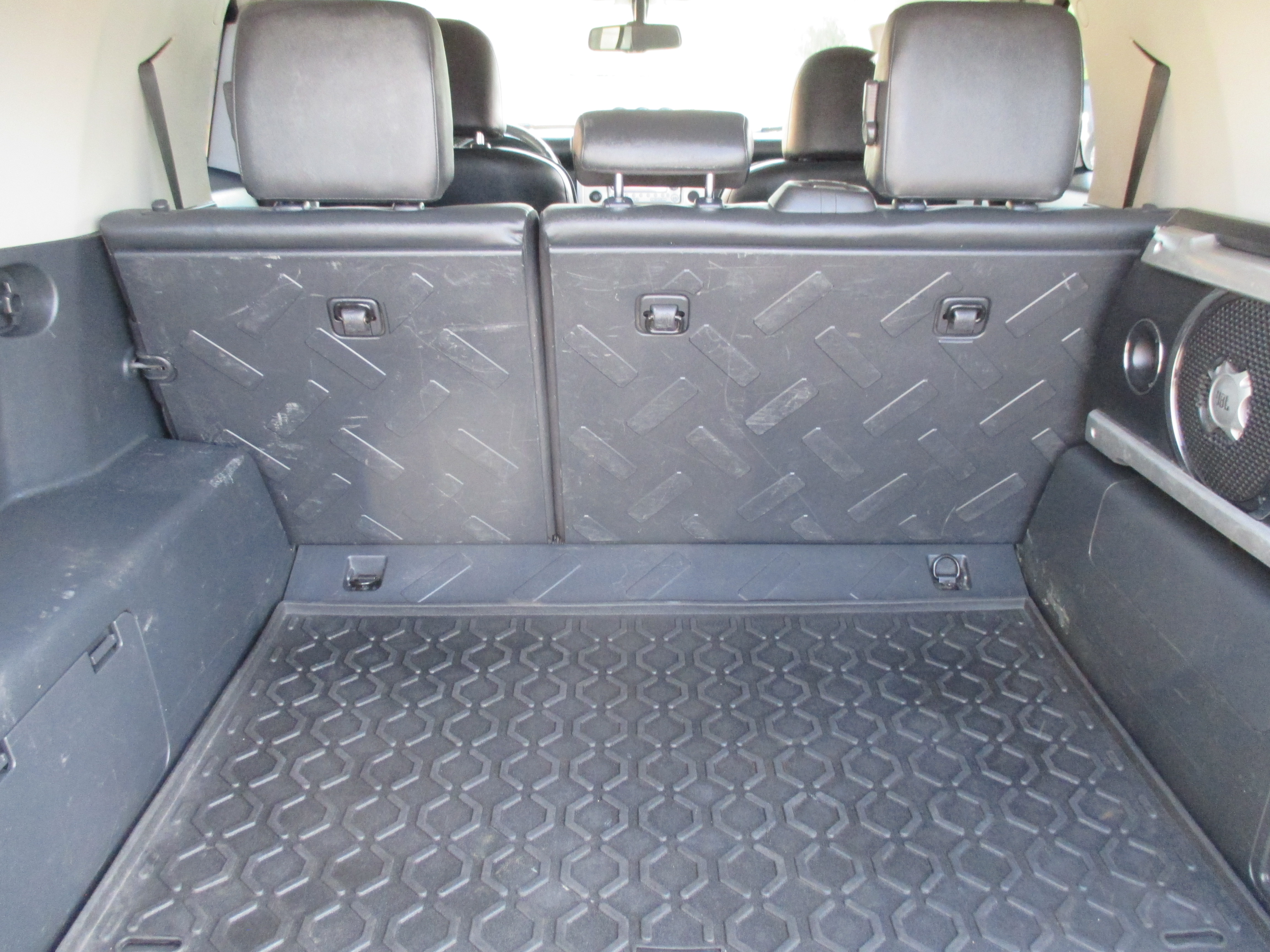 Used 2012 Toyota FJ Cruiser 4WD w/ Upgrade & Convenience image 14