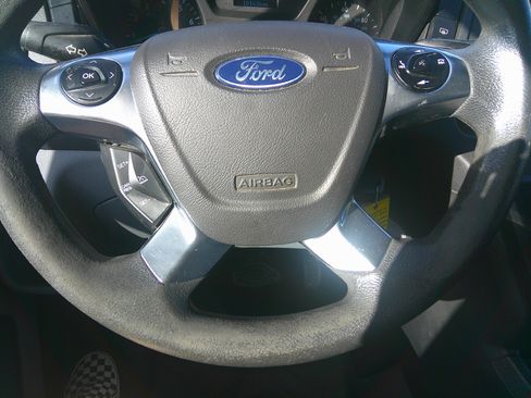 Used 2019 Ford Transit 150 XL image 19