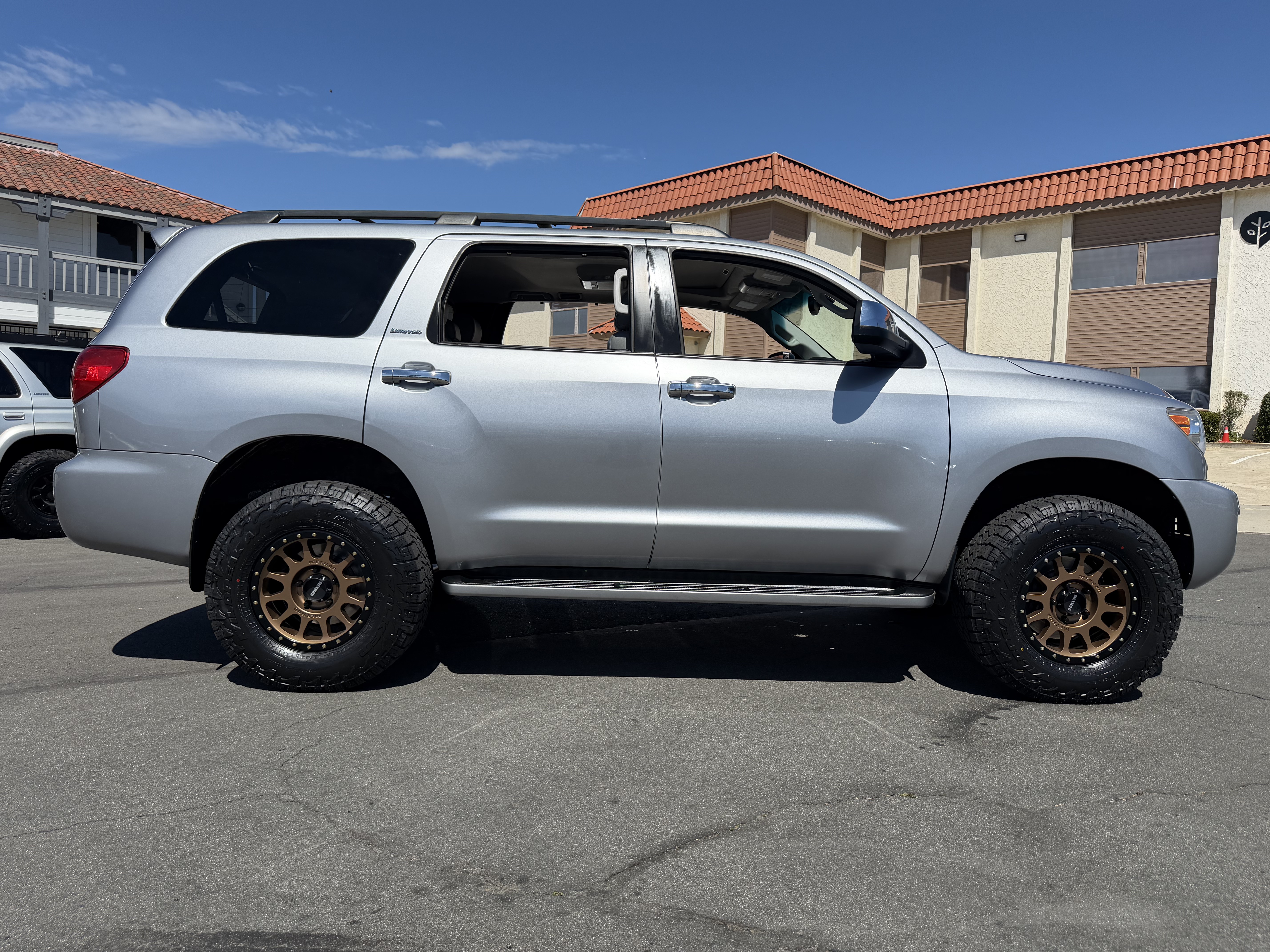 Used 2011 Toyota Sequoia Limited AWD/4WD image 16