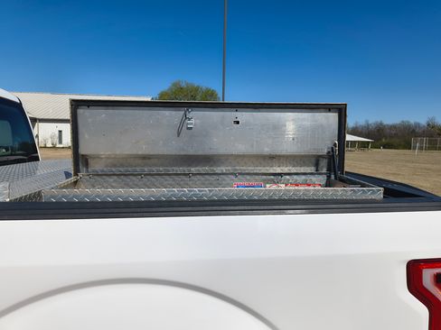 Used 2016 Ford F150 image 22