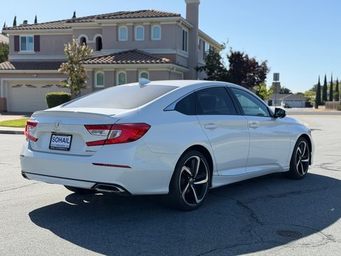 Used 2018 Honda Accord 1.5T Sport image 6