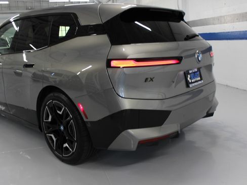 Used 2024 BMW iX M60 image 10