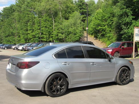 Used 2016 Subaru Legacy 2.5i Limited AWD/4WD image 8