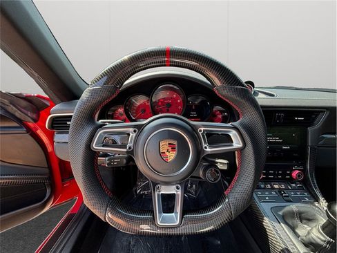 Used 2018 Porsche 911 Targa 4 GTS image 25