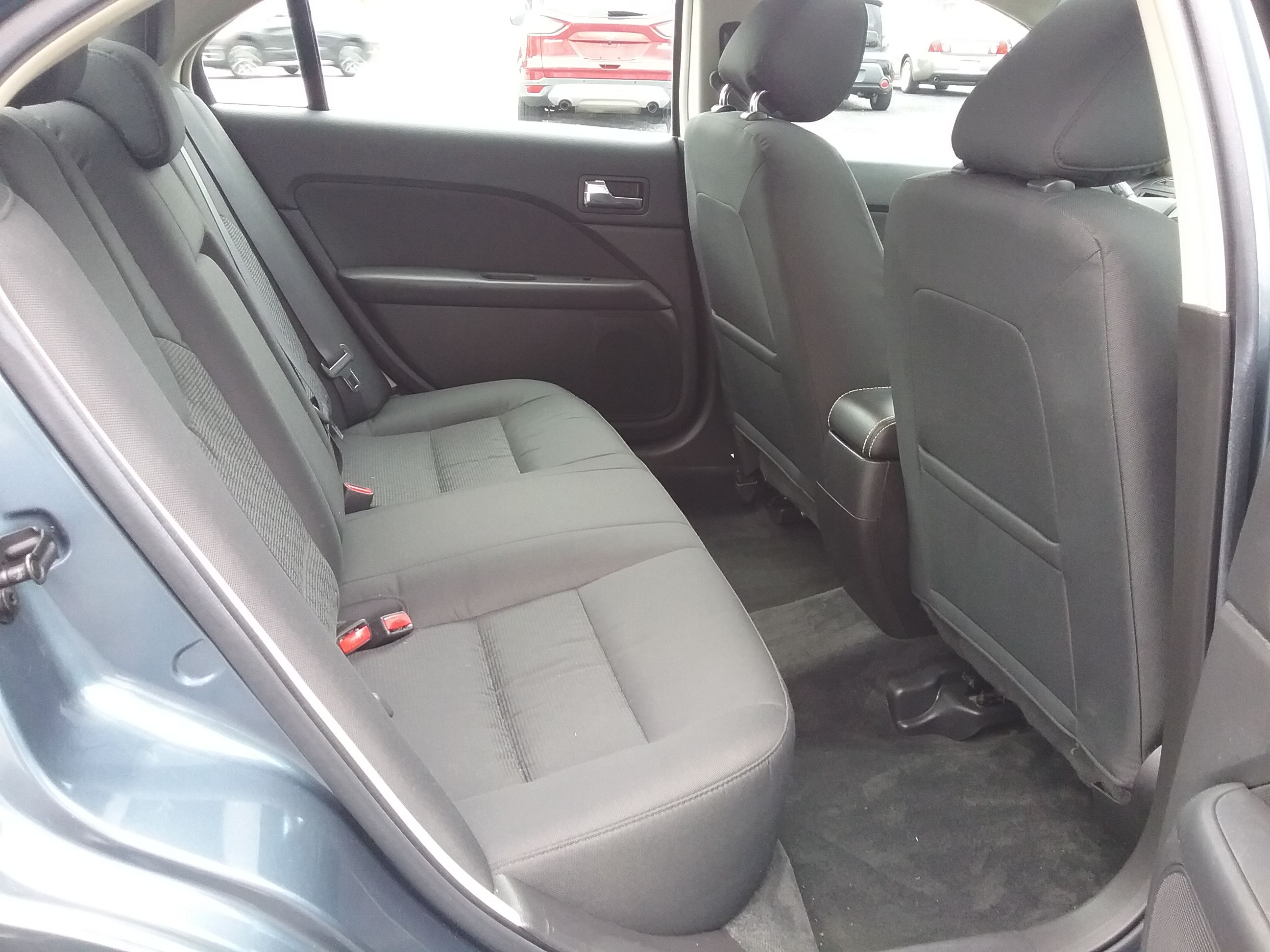 Used 2012 Ford Fusion SE FWD image 10