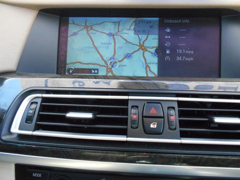 Used 2012 BMW 750Li w/ M-Sport Package RWD image 12