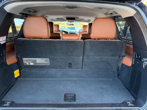 Used 2016 Toyota Sequoia Platinum image 22