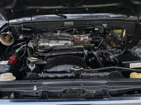 Used 1988 Toyota Pickup Deluxe image 51